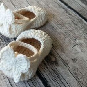 Handmade Off-White Crochet Newborn Baby Shoes