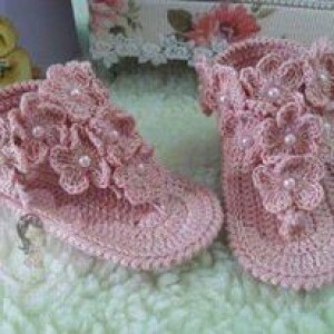 Baby Pink Crochet Pearl Newborn Baby Sandals