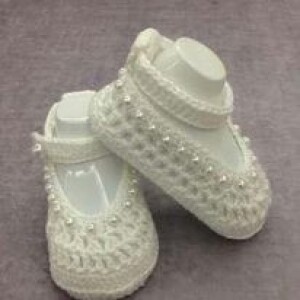 Crochet White Pearl Baby Flip Flops