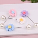 Daisy Flower Pearl Hijab Pin