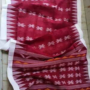 White Paar Light Burgundy Body Floral Print Handloom Monipuri Saree